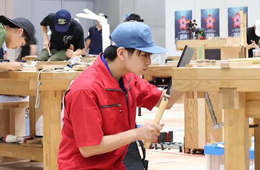 【銀賞】木材加工職種 今村 日向 選手