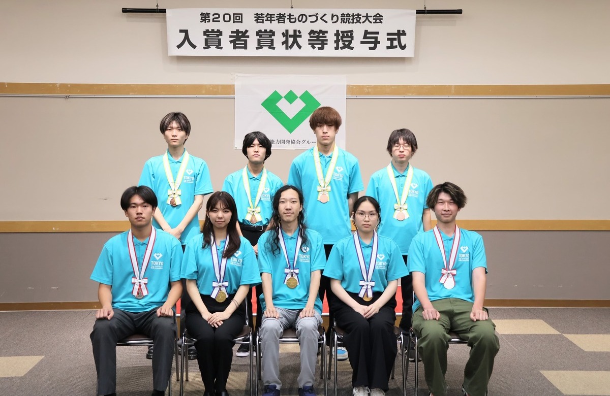 中川 瑠愛利 選手、北村 匠 選手、永野 幹泰 選手、小林 弘士朗 選手、加藤 駿希 選手、塚本 貴士 選手、村井 潤 選手、今村 日向 選手