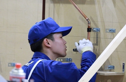 【銀賞】配管 桒田　柊琉 選手